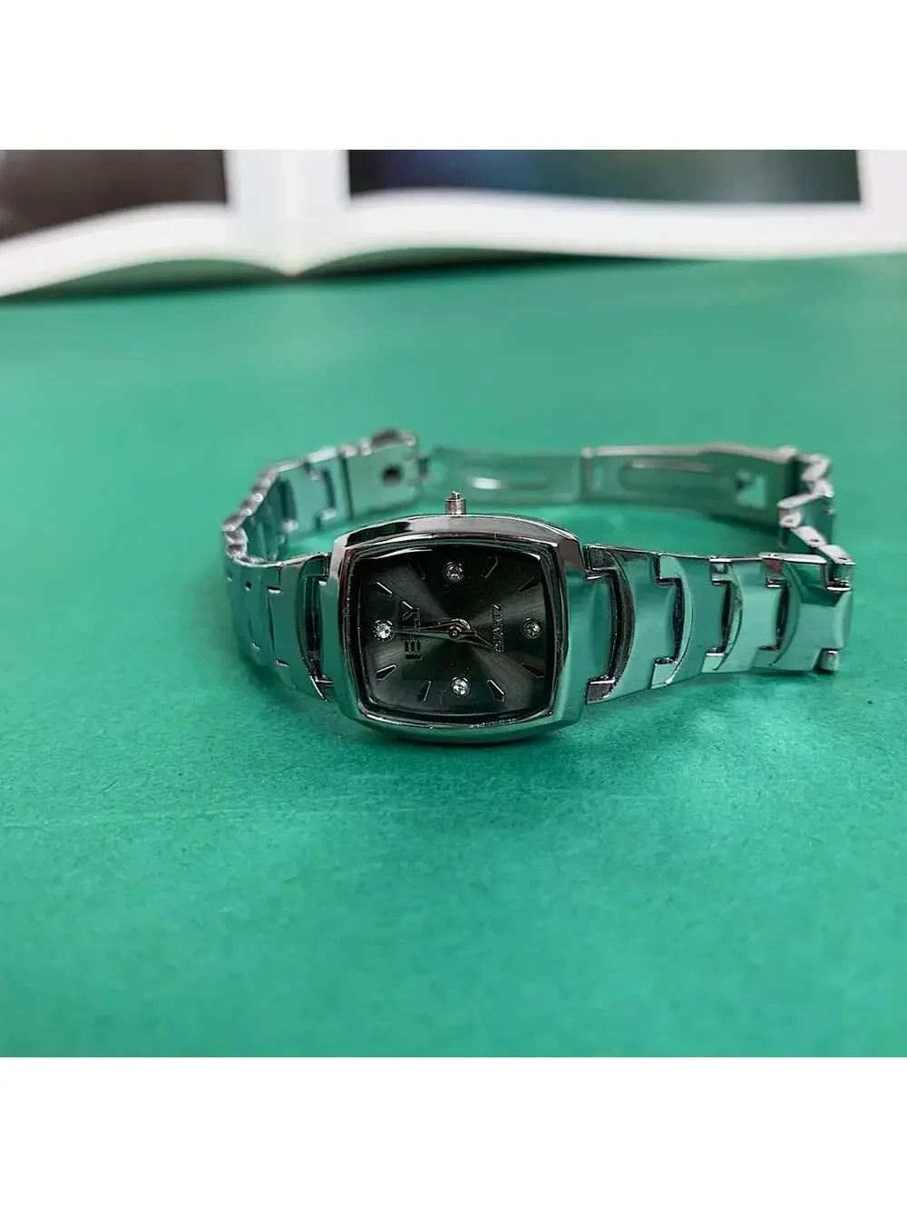 Classy Y2k 2000s vintage style essential minimalist retro stainless steel cute